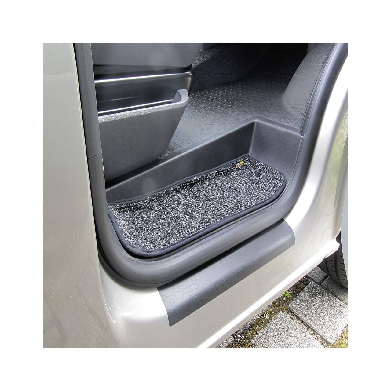 DSX Kofferraummatte Teppiche für Einstieg Trittstufen passend für VW T5 T6  T6.1 Multivan, für VW T5 T6 T6.1 Multivan Caravelle, rutschsicher